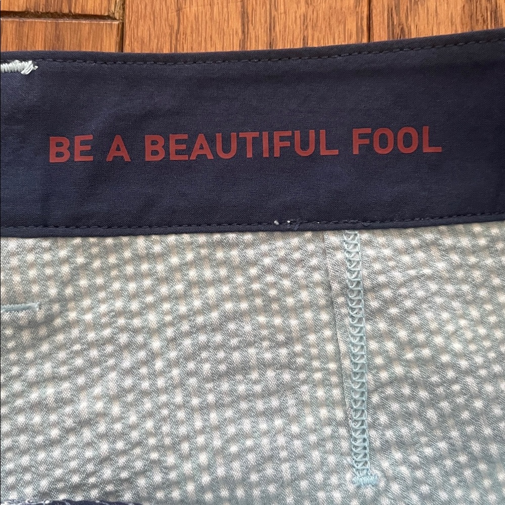 RHONE Blue Hibiscus Print Seersucker Shorts Men’s 32 - Picture 9 of 10